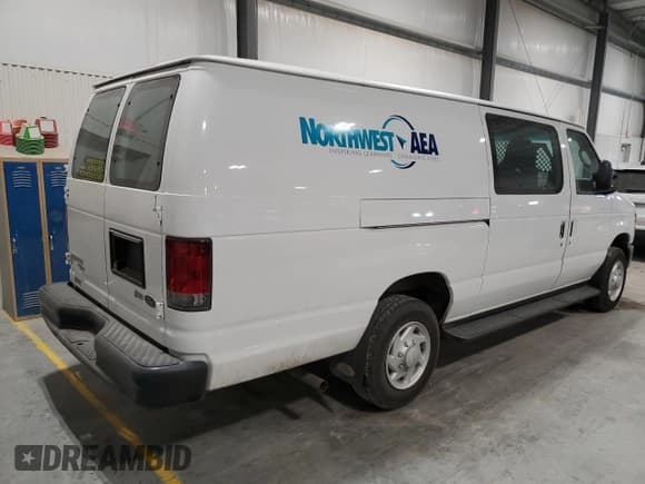 ✅ 2014 Ford Econoline Cargo Commercial • VIN: 1FTNS1EW6EDB20128 • Lot: 88894355. Wystawiony na Copart z przebiegiem 180 376 mil. Bezpłatny archiwum sprzedaży aukcyjnych z USA i szczegółowy raport historii pojazdu na DreamBid. Zdjęcie 3.