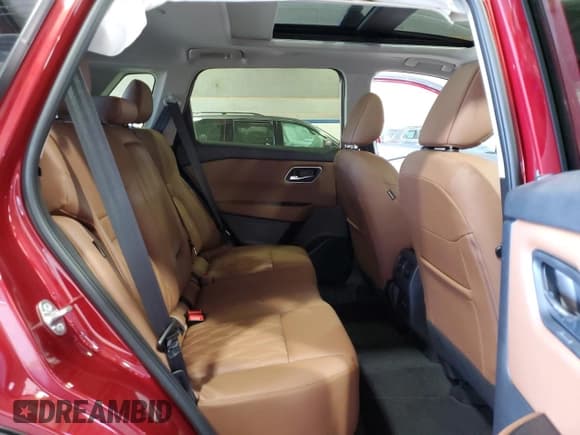 ✅ 2025 Nissan Rogue Platinum • VIN: JN8BT3DD5SW470947 • Lot: 61426615. Listed on Copart with 1,726 mi. Free auction sales archive from the USA and detailed vehicle history report at DreamBid. Image 11.