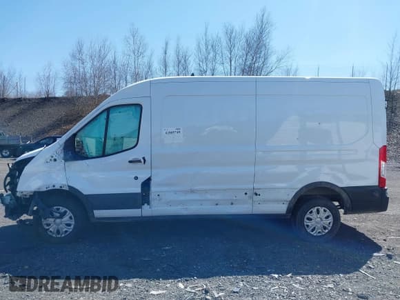 ✅ 2023 Ford Transit Cargo • VIN: 1FTBR1C89PKB73519 • Lot: 41805749. Listed on IAAI with 51,694 mi. Free auction sales archive from the USA and detailed vehicle history report at DreamBid. Image 14.