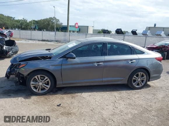 ✅ 2018 Hyundai Sonata SEL • VIN: 5NPE34AF0JH720149 • Lot: 43367211. Wystawiony na IAAI z przebiegiem 96 511 mil. Bezpłatny archiwum sprzedaży aukcyjnych z USA i szczegółowy raport historii pojazdu na DreamBid. Zdjęcie 15.