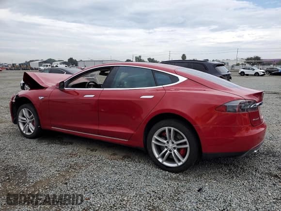 ✅ 2014 Tesla Model S 60 • VIN: 5YJSA1H14EFP49806 • Lot: 81649865. Wystawiony na Copart z przebiegiem Nie podano. Bezpłatny archiwum sprzedaży aukcyjnych z USA i szczegółowy raport historii pojazdu na DreamBid. Zdjęcie 2.