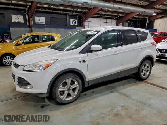 ✅ 2016 Ford Escape SE • VIN: 1FMCU9GX3GUB68464 • Лот: 96499575. Опубликован ранее на Copart с пробегом 150 609 миль. Бесплатный доступ к архиву аукционных продаж из США и подробный отчёт об истории автомобиля на DreamBid. Изображение 1.