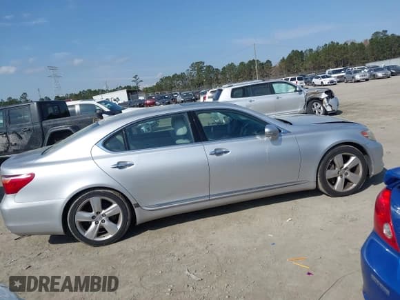 ✅ 2012 Lexus LS 460 L • VIN: JTHGL5EF4C5045481 • Lot: 41814937. Listed on IAAI with 96,449 mi. Free auction sales archive from the USA and detailed vehicle history report at DreamBid. Image 13.