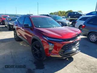 2024 Chevrolet Trax ACTIV с VIN KL77LKE23RC048113, выставлен на аукционе IAAI как лот 43475358 с пробегом 10 434 миль миль и . История ставок и продаж доступна на DreamBid. Изображение 1.