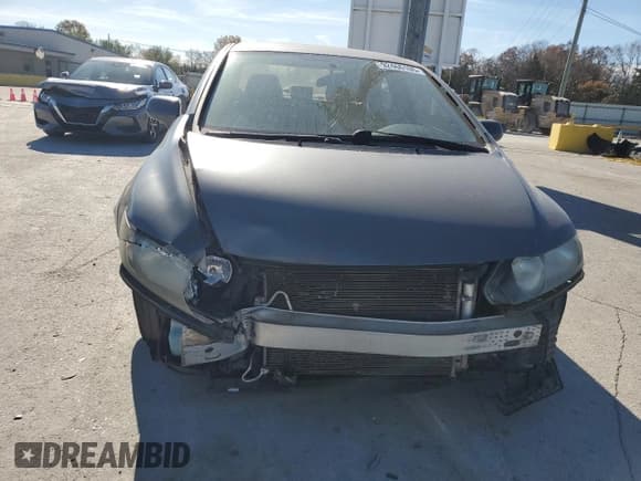 ✅ 2010 Honda Civic LX • VIN: 2HGFA1F53AH532986 • Lot: 92466105. Listed on Copart with 136,878 mi. Free auction sales archive from the USA and detailed vehicle history report at DreamBid. Image 5.