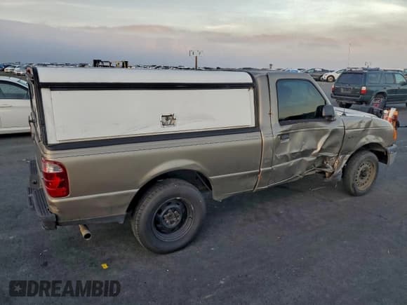 ✅ 2005 Ford Ranger XL • VIN: 1FTYR10D85PA86433 • Lot: 96117855. Listed on Copart with 182,509 mi. Free auction sales archive from the USA and detailed vehicle history report at DreamBid. Image 3.