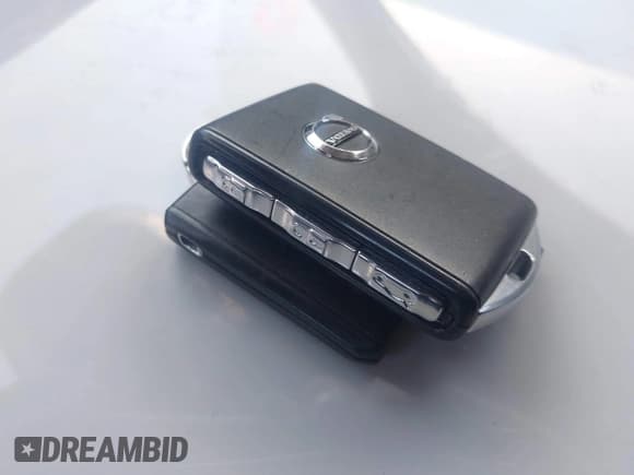 ✅ 2020 Volvo V60 Momentum • VIN: YV1102EK8L2376930 • Lot: 43618158. Listed on IAAI with 36,840 mi. Free auction sales archive from the USA and detailed vehicle history report at DreamBid. Image 11.