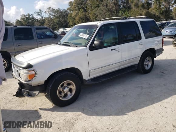 ✅ 1999 Ford Explorer XL • VIN: 1FMZU32X0XUA20822 • Lot: 43564515. Wystawiony na Copart z przebiegiem 65 769 mil. Bezpłatny archiwum sprzedaży aukcyjnych z USA i szczegółowy raport historii pojazdu na DreamBid. Zdjęcie 1.