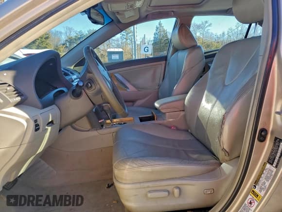 ✅ 2007 Toyota Camry LE • VIN: 4T1BE46K17U092910 • Лот: 93424315. Опубликован ранее на Copart с пробегом Не указан. Бесплатный доступ к архиву аукционных продаж из США и подробный отчёт об истории автомобиля на DreamBid. Изображение 7.