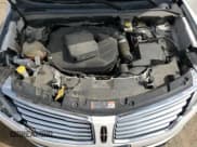 ✅ 2018 Lincoln MKC Reserve • VIN: 5LMCJ3D98JUL14888 • Lot: 70865255. Wystawiony na Copart z przebiegiem 92 920 mil. Bezpłatny archiwum sprzedaży aukcyjnych z USA i szczegółowy raport historii pojazdu na DreamBid. Zdjęcie 11.