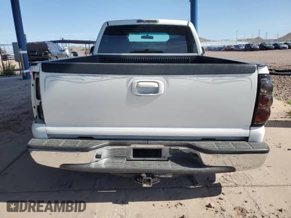 ✅ 2002 Chevrolet Silverado 1500 • VIN: 1GCEC14X42Z195786 • Lot: 66813284. Wystawiony na Copart z przebiegiem 113 104 mil mil. Skorzystaj z bezpłatnego archiwum sprzedaży aukcyjnych z USA i zobacz szczegółowy raport historii pojazdu na DreamBid. Zdjęcie 6.