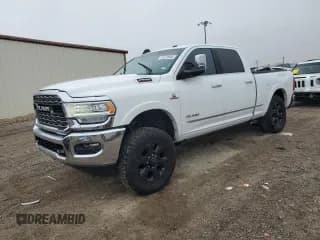 ✅ 2022 Ram 2500 Limited • VIN: 3C6UR5SL5NG160249 • Lot: 45378485. Listed on Copart with 84,517 mi. Free auction sales archive from the USA and detailed vehicle history report at DreamBid. Image 1.