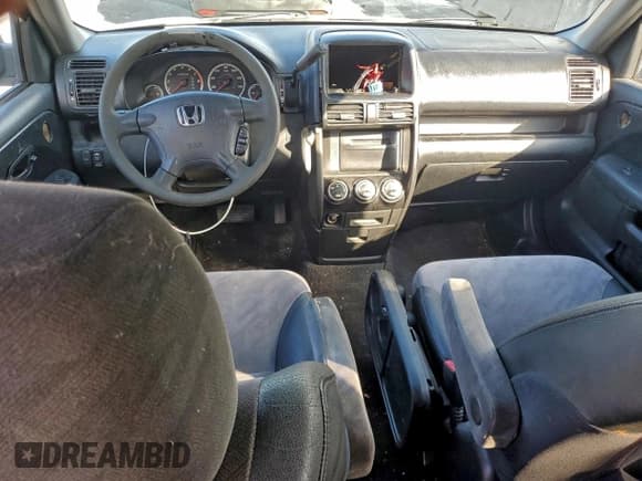 ✅ 2003 Honda CR-V EX • VIN: JHLRD788X3C042308 • Lot: 93863985. Listed on Copart with 257,495 mi. Free auction sales archive from the USA and detailed vehicle history report at DreamBid. Image 8.