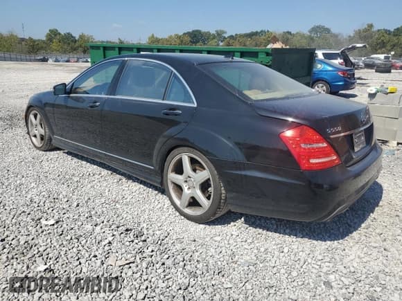 ✅ 2013 Mercedes-Benz S 550 • VIN: WDDNG7DB7DA513869 • Lot: 81994635. Listed on Copart with 165,433 mi. Free auction sales archive from the USA and detailed vehicle history report at DreamBid. Image 2.