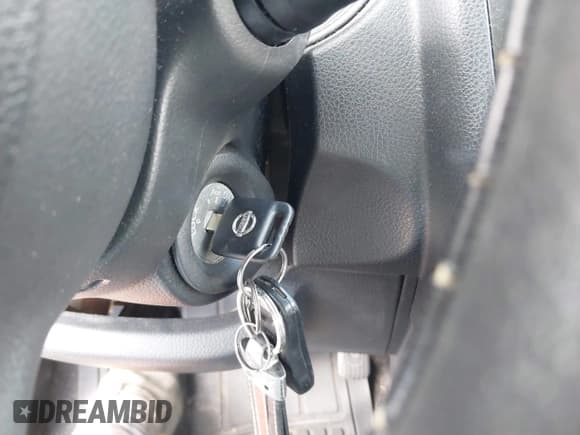 ✅ 2009 Nissan Versa S • VIN: 3N1BC13E19L475074 • Лот: 43240360. Опубликован ранее на IAAI с пробегом 155 297 миль. Бесплатный доступ к архиву аукционных продаж из США и подробный отчёт об истории автомобиля на DreamBid. Изображение 11.