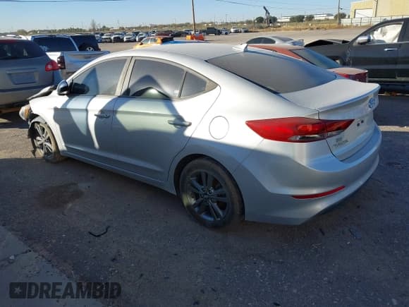 ✅ 2018 Hyundai Elantra Value Edition • VIN: 5NPD84LF5JH220305 • Lot: 43686770. Wystawiony na IAAI z przebiegiem 130 900 mil. Bezpłatny archiwum sprzedaży aukcyjnych z USA i szczegółowy raport historii pojazdu na DreamBid. Zdjęcie 3.