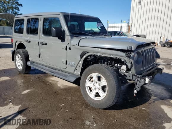 ✅ 2020 Jeep Wrangler Unlimited Freedom • VIN: 1C4HJXDG0LW264272 • Lot: 90493635. Listed on Copart with 86,207 mi. Free auction sales archive from the USA and detailed vehicle history report at DreamBid. Image 4.