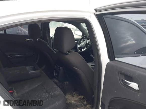 ✅ 2012 Dodge Charger SE • VIN: 2C3CDXBG9CH214445 • Lot: 43583603. Wystawiony na IAAI z przebiegiem 231 762 mil. Bezpłatny archiwum sprzedaży aukcyjnych z USA i szczegółowy raport historii pojazdu na DreamBid. Zdjęcie 8.