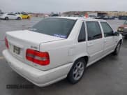✅ 1998 Volvo S70 • VIN: YV1LS567XW1543099 • Лот: 41606336. Опубликован ранее на IAAI с пробегом 218 560 миль. Бесплатный доступ к архиву аукционных продаж из США и подробный отчёт об истории автомобиля на DreamBid. Изображение 4.