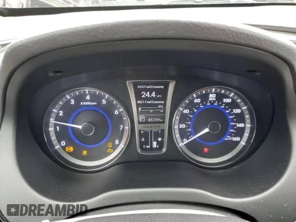 2012 Hyundai Azera z VIN KMHFG4JG4CA178058, wystawiony jako Copart lot #85165554 z przebiegiem 85 729 mil mil oraz Szkoda całkowita • Salvage title. Historia ofert i sprzedaży dostępna na DreamBid. Obrazek 9.