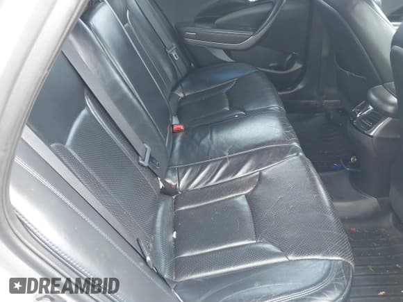 ✅ 2012 Hyundai Azera • VIN: KMHFH4JG0CA192150 • Lot: 43490945. Listed on IAAI with 265,598 mi. Free auction sales archive from the USA and detailed vehicle history report at DreamBid. Image 8.