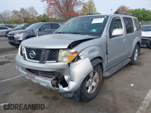 ✅ 2006 Nissan Pathfinder SE • VIN: 5N1AR18W46C648937 • Lot: 42098712. Wystawiony na IAAI z przebiegiem 159 315 mil. Bezpłatny archiwum sprzedaży aukcyjnych z USA i szczegółowy raport historii pojazdu na DreamBid. Zdjęcie 17.