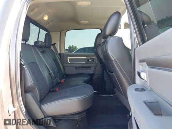 ✅ 2018 Ram 1500 Big Horn • VIN: 1C6RR6LT6JS127189 • Lot: 43165968. Listed on IAAI with 127,376 mi. Free auction sales archive from the USA and detailed vehicle history report at DreamBid. Image 8.