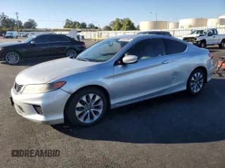 ✅ 2015 Honda Accord LX-S • VIN: 1HGCT1B30FA013076 • Lot: 90499285. Listed on Copart with 229,489 mi. Free auction sales archive from the USA and detailed vehicle history report at DreamBid. Image 1.