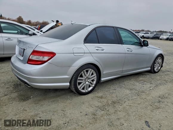 ✅ 2009 Mercedes-Benz C 300 Sport • VIN: WDDGF81X89R054345 • Lot: 95954995. Listed on Copart with 115,983 mi. Free auction sales archive from the USA and detailed vehicle history report at DreamBid. Image 4.