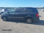 ✅ 2014 Chrysler Town & Country Touring L • VIN: 2C4RC1CG0ER200189 • Лот: 43380572. Опубликован ранее на IAAI с пробегом 189 374 миль. Бесплатный доступ к архиву аукционных продаж из США и подробный отчёт об истории автомобиля на DreamBid. Изображение 14.