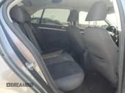 ✅ 2009 Volkswagen Jetta S • VIN: 3VWJZ71K39M128033 • Lot: 61787605. Wystawiony na Copart z przebiegiem 180 000 mil. Bezpłatny archiwum sprzedaży aukcyjnych z USA i szczegółowy raport historii pojazdu na DreamBid. Zdjęcie 10.