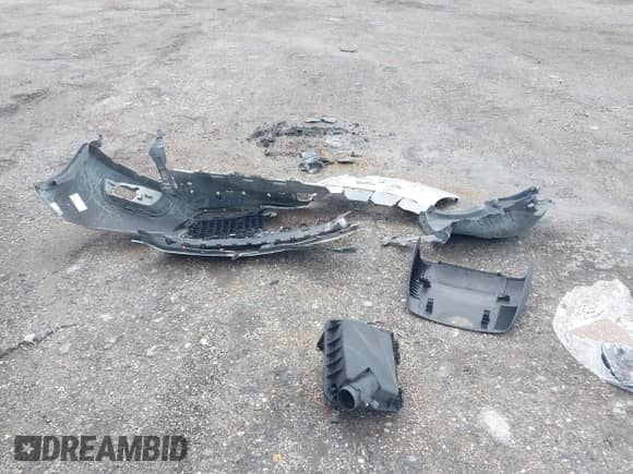 2015 Chevrolet Malibu LT with VIN 1G11C5SL0FF308784, listed as a IAAI auction lot 42242688 with 120,956 mi miles and . Bid and sale history available at DreamBid. Image 12.