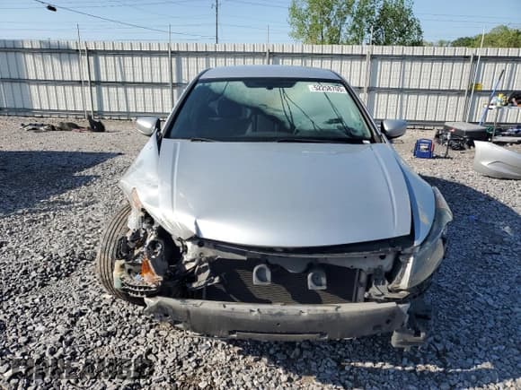 ✅ 2009 Honda Accord LX-P • VIN: 1HGCP26479A173618 • Lot: 52258705. Listed on Copart with 172,880 mi. Free auction sales archive from the USA and detailed vehicle history report at DreamBid. Image 5.