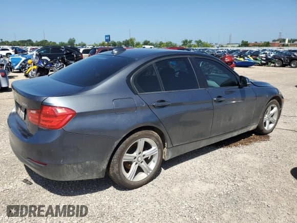 ✅ 2013 BMW 3 Series 328i • VIN: WBA3C1C55DF438045 • Lot: 66004455. Listed on Copart with 161,968 mi. Free auction sales archive from the USA and detailed vehicle history report at DreamBid. Image 3.