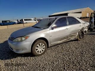 ✅ 2006 Toyota Camry LE • VIN: 4T1BE32K26U653663 • Lot: 94784795. Wystawiony na Copart z przebiegiem 219 426 mil. Bezpłatny archiwum sprzedaży aukcyjnych z USA i szczegółowy raport historii pojazdu na DreamBid. Zdjęcie 1.