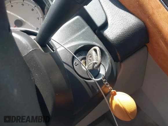 ✅ 2006 Saturn VUE • VIN: 5GZCZ53496S887155 • Lot: 42608250. Wystawiony na IAAI z przebiegiem 226 929 mil. Bezpłatny archiwum sprzedaży aukcyjnych z USA i szczegółowy raport historii pojazdu na DreamBid. Zdjęcie 11.