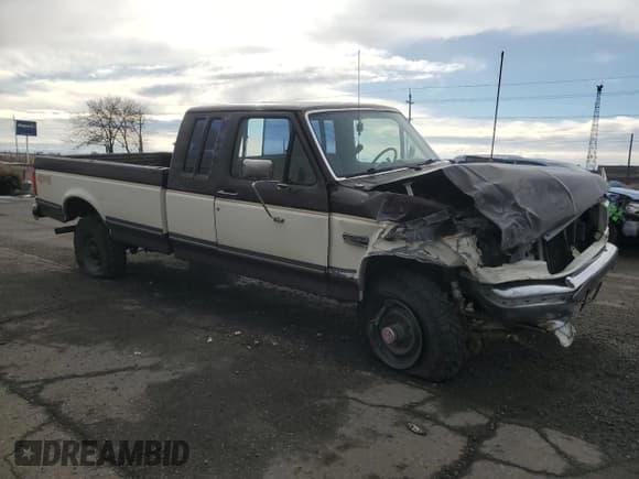 ✅ 1991 Ford F-250 • VIN: 1FTHX26G1MKB21130 • Lot: 42222245. Listed on Copart with 13,849 mi. Free auction sales archive from the USA and detailed vehicle history report at DreamBid. Image 4.