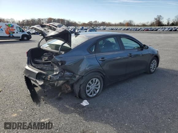 ✅ 2021 Kia Forte LXS • VIN: 3KPF24AD1ME377270 • Лот: 91472215. Опубликован ранее на Copart с пробегом 69 332 миль. Бесплатный доступ к архиву аукционных продаж из США и подробный отчёт об истории автомобиля на DreamBid. Изображение 3.