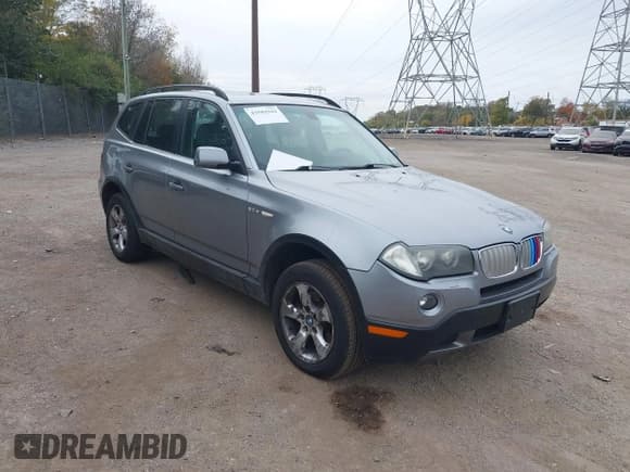 ✅ 2008 BMW X3 3.0si • VIN: WBXPC93428WJ10536 • Lot: 43581944. Listed on IAAI with 161,077 mi. Free auction sales archive from the USA and detailed vehicle history report at DreamBid. Image 1.