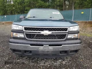 ✅ 2007 Chevrolet Silverado 1500 Work Truck • VIN: 1GCEK19V47Z135069 • Lot: 91312285. Wystawiony na Copart z przebiegiem 83 850 mil. Bezpłatny archiwum sprzedaży aukcyjnych z USA i szczegółowy raport historii pojazdu na DreamBid. Zdjęcie 5.