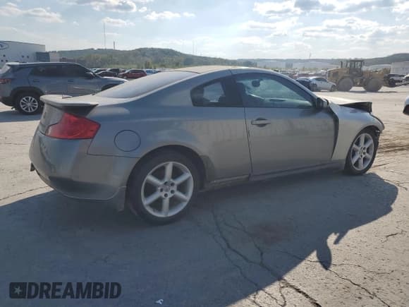 ✅ 2004 Infiniti G35 w/Leather • VIN: JNKCV54E04M807424 • Lot: 85198935. Wystawiony na Copart z przebiegiem 219 969 mil. Bezpłatny archiwum sprzedaży aukcyjnych z USA i szczegółowy raport historii pojazdu na DreamBid. Zdjęcie 3.