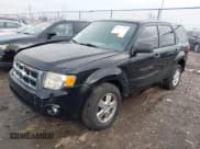 ✅ 2012 Ford Escape XLS • VIN: 1FMCU0C78CKC53131 • Lot: 43718399. Wystawiony na IAAI z przebiegiem 233 693 mil. Bezpłatny archiwum sprzedaży aukcyjnych z USA i szczegółowy raport historii pojazdu na DreamBid. Zdjęcie 2.