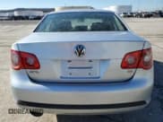 ✅ 2006 Volkswagen Jetta Value Edition • VIN: 3VWPF71K46M699819 • Lot: 88367025. Wystawiony na Copart z przebiegiem 130 900 mil. Bezpłatny archiwum sprzedaży aukcyjnych z USA i szczegółowy raport historii pojazdu na DreamBid. Zdjęcie 6.