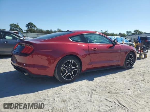 ✅ 2018 Ford Mustang EcoBoost • VIN: 1FA6P8TH9J5179123 • Lot: 92563915. Wystawiony na Copart z przebiegiem 44 447 mil. Bezpłatny archiwum sprzedaży aukcyjnych z USA i szczegółowy raport historii pojazdu na DreamBid. Zdjęcie 3.