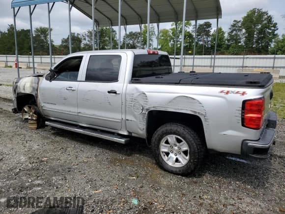 ✅ 2017 Chevrolet Silverado 1500 LT • VIN: 3GCUKREH4HG283086 • Лот: 64795414. Опубликован ранее на Copart с пробегом Не указан. Бесплатный доступ к архиву аукционных продаж из США и подробный отчёт об истории автомобиля на DreamBid. Изображение 2.