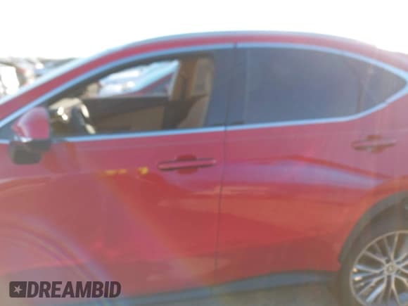 ✅ 2025 Lexus NX 350 Luxury • VIN: 2T2HGCEZ4SC065851 • Lot: 41063792. Wystawiony na IAAI z przebiegiem 1 061 mil. Bezpłatny archiwum sprzedaży aukcyjnych z USA i szczegółowy raport historii pojazdu na DreamBid. Zdjęcie 14.