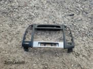 ✅ 2008 Hyundai Santa Fe GLS • VIN: 5NMSG13D38H141049 • Lot: 81953264. Listed on Copart with 204,311 mi. Free auction sales archive from the USA and detailed vehicle history report at DreamBid. Image 12.