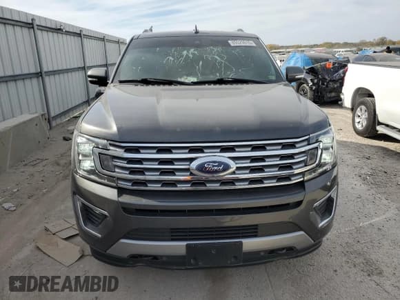 ✅ 2019 Ford Expedition Limited • VIN: 1FMJU2AT1KEA23737 • Lot: 89529615. Wystawiony na Copart z przebiegiem 56 694 mil. Bezpłatny archiwum sprzedaży aukcyjnych z USA i szczegółowy raport historii pojazdu na DreamBid. Zdjęcie 5.