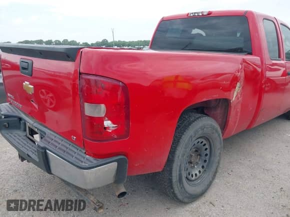 2013 Chevrolet Silverado 1500 LT with VIN 1GCRCSEA2DZ227445, listed as a IAAI auction lot 42418191 with 262,600 mi miles and . Bid and sale history available at DreamBid. Image 17.