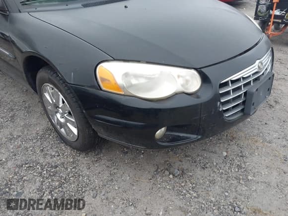 ✅ 2005 Chrysler Sebring Limited • VIN: 1C3EL65R35N516732 • Lot: 43753038. Wystawiony na IAAI z przebiegiem 130 956 mil. Bezpłatny archiwum sprzedaży aukcyjnych z USA i szczegółowy raport historii pojazdu na DreamBid. Zdjęcie 6.
